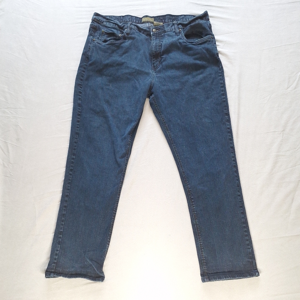 URBAN Star Men's Straight Dark Wash Blue Jeans, 44 x 31
